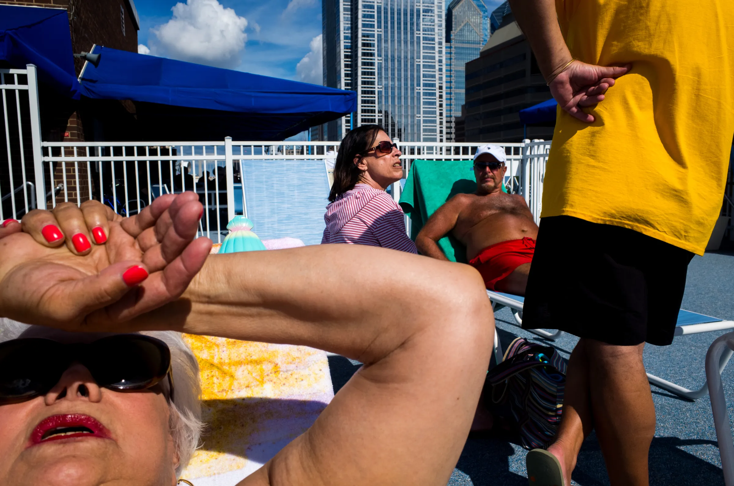 Mastering Layering in Street Photography – An Embodied Approach to Composition, Light and Working the Scene