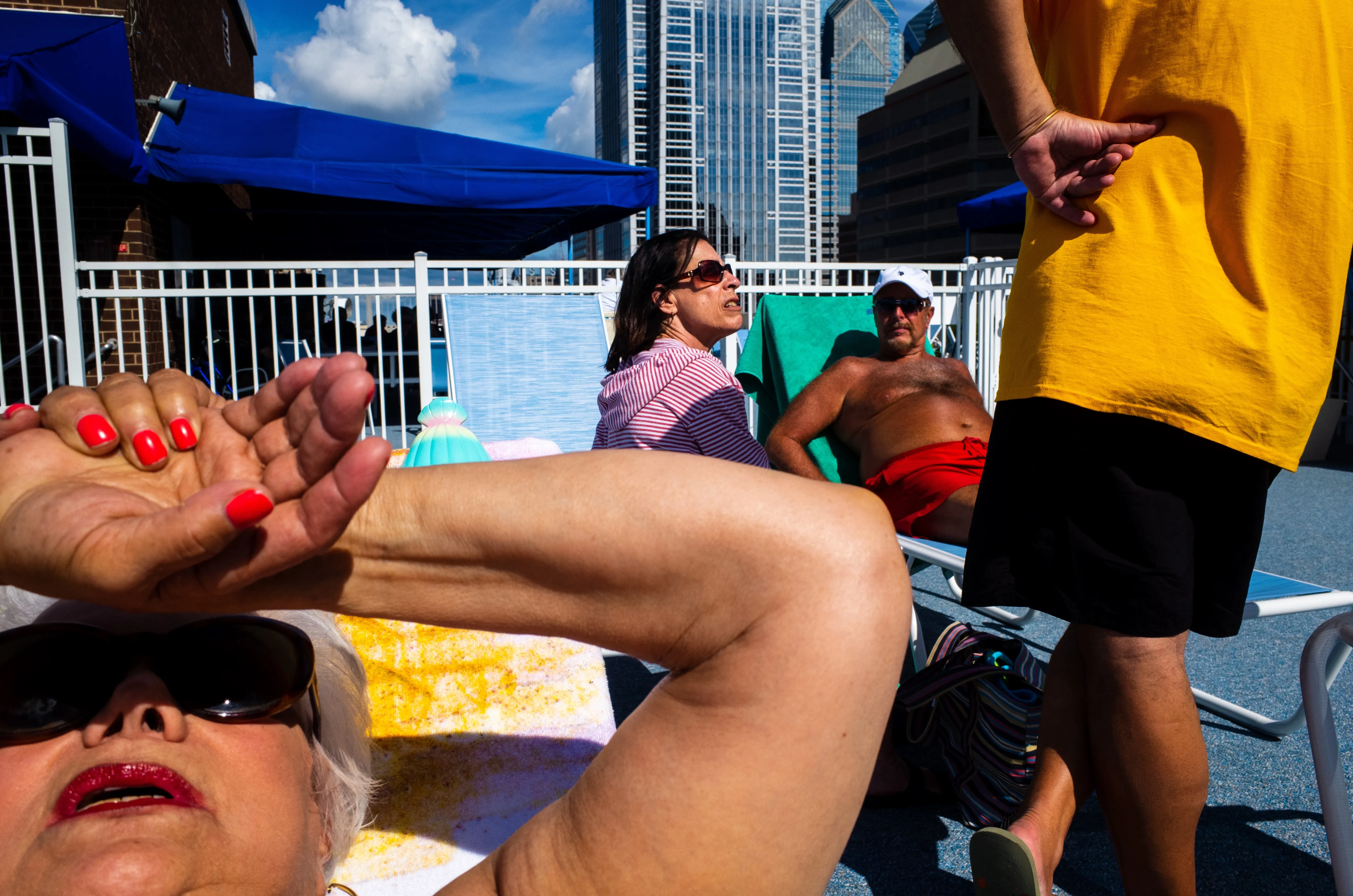 Mastering Layering in Street Photography – An Embodied Approach to Composition, Light and Working the Scene